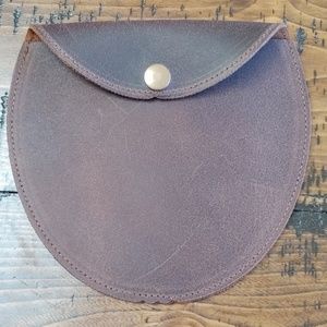 Hand made leather belt pouch